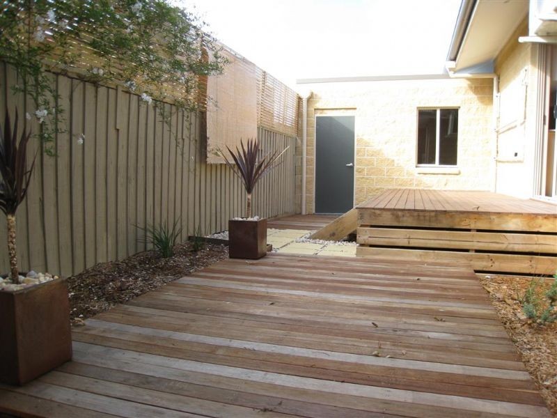 2/6 Joan Avenue, Dromana VIC 3936