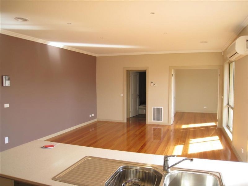 2/6 Joan Avenue, Dromana VIC 3936