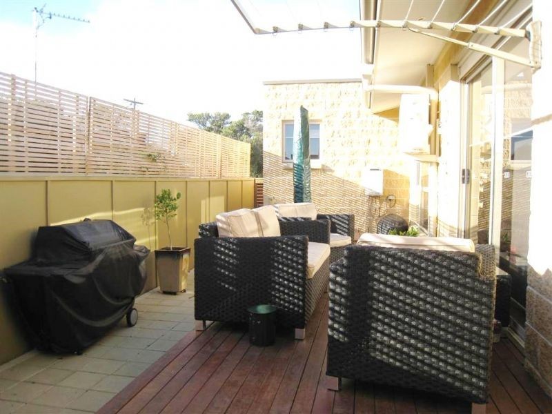 1/6 Joan Avenue, Dromana VIC 3936