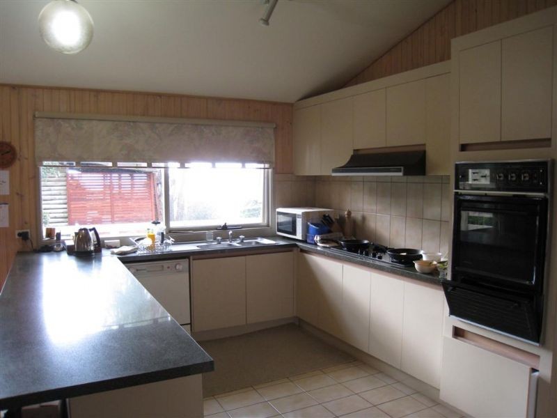 16 Storer Drive, Dromana VIC 3936