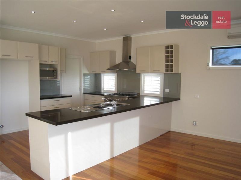 18 You Yangs Avenue, Dromana VIC 3936