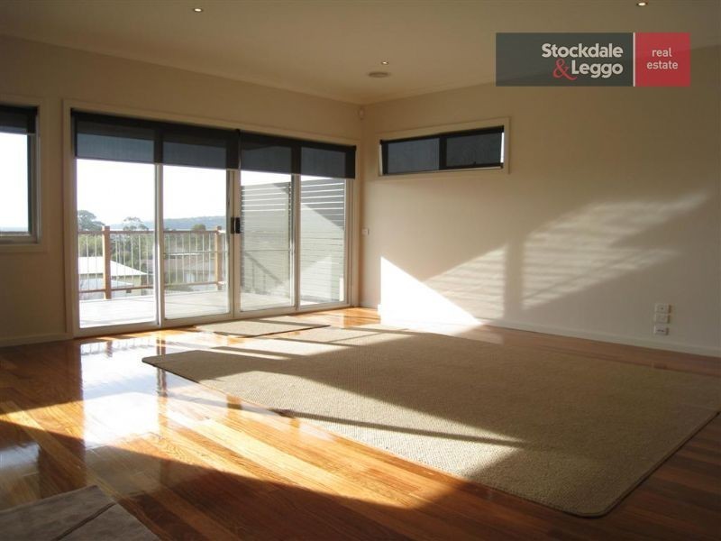 18 You Yangs Avenue, Dromana VIC 3936