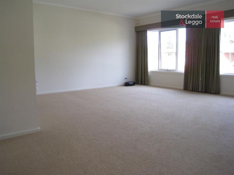 18 You Yangs Avenue, Dromana VIC 3936