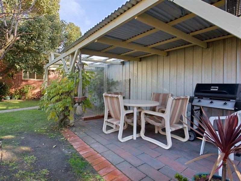 7 Knott Street, Safety Beach VIC 3936