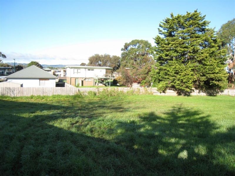 8 Omuna Court, Safety Beach VIC 3936