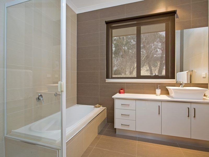 1/6 Joan Avenue, Dromana VIC 3936