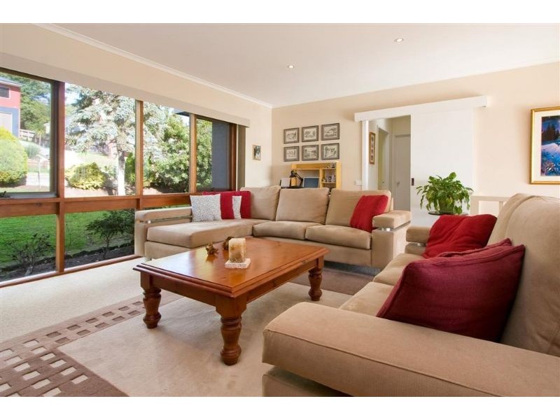 6 Atunga Terrace, Dromana VIC 3936