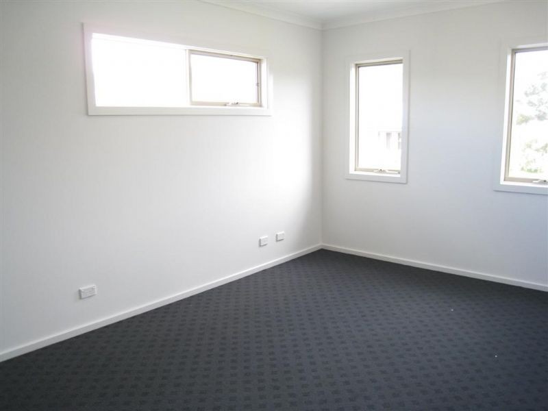 2/31 Davey Street, Dromana VIC 3936