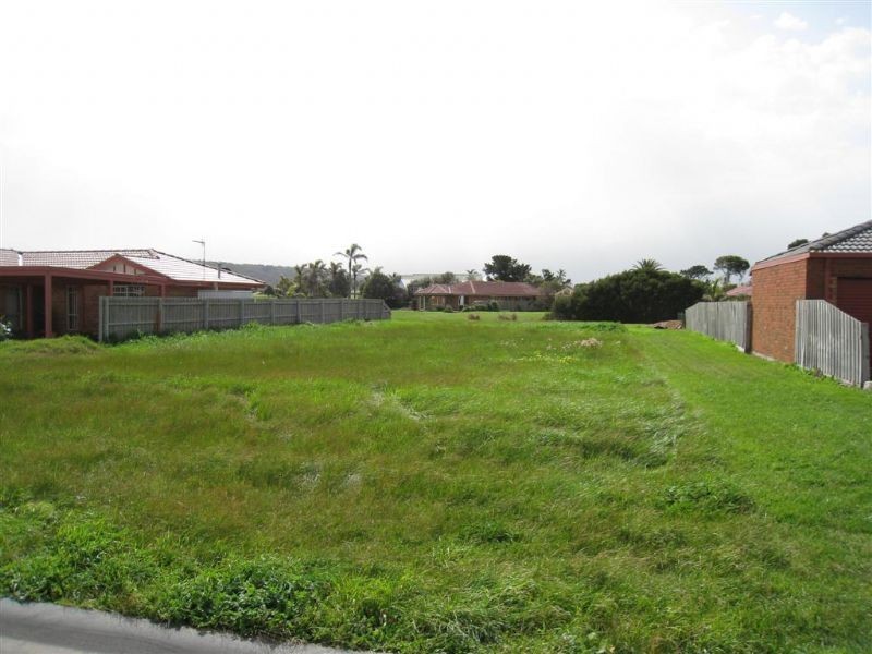 6 Lake View Drive, Safety Beach VIC 3936