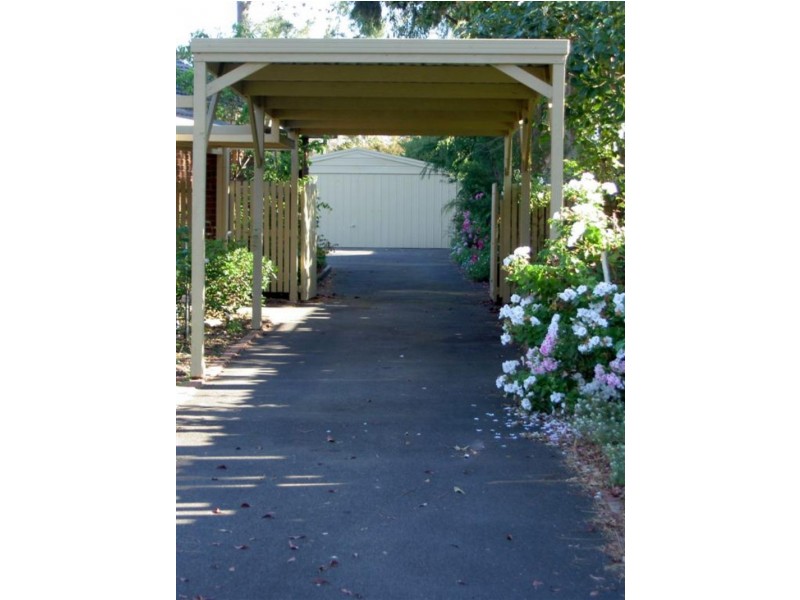 24 Hamilton Street, Safety Beach VIC 3936