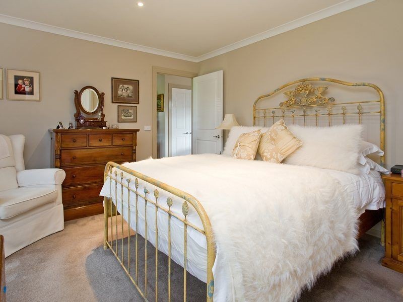 1/6 Joan Avenue, Dromana VIC 3936