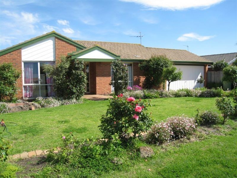 90 Country Club Drive, Safety Beach VIC 3936