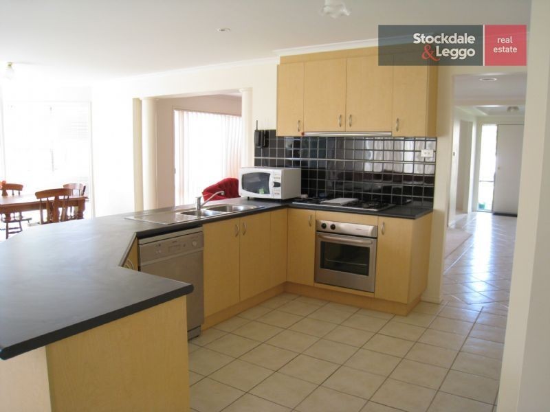 9 Somerset Place, Safety Beach VIC 3936