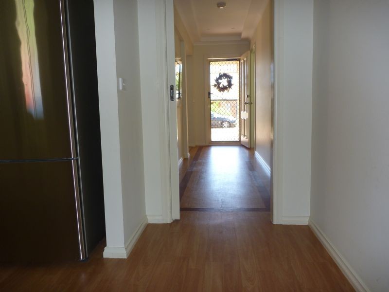 33 Sunningdale Road, Rosebud VIC 3939