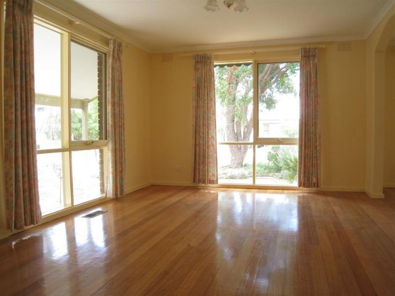 24 Hamilton Street, Safety Beach VIC 3936