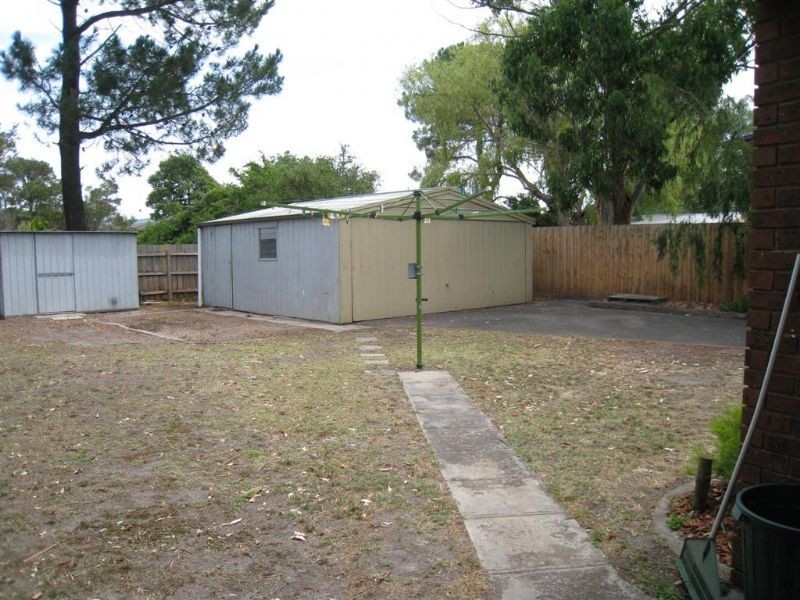 24 Hamilton Street, Safety Beach VIC 3936