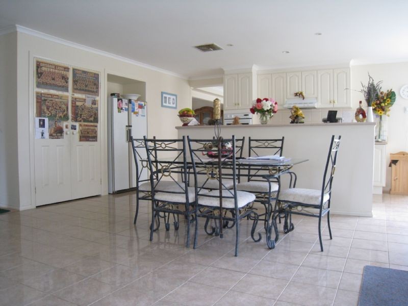 85 Victoria Street, Safety Beach VIC 3936