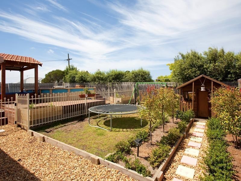 50 Patterson Street, Safety Beach VIC 3936