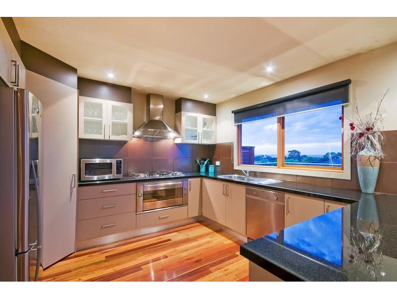 24 You Yangs Avenue, Dromana VIC 3936
