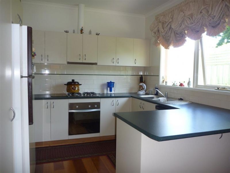 3/2 Joan Avenue, Dromana VIC 3936