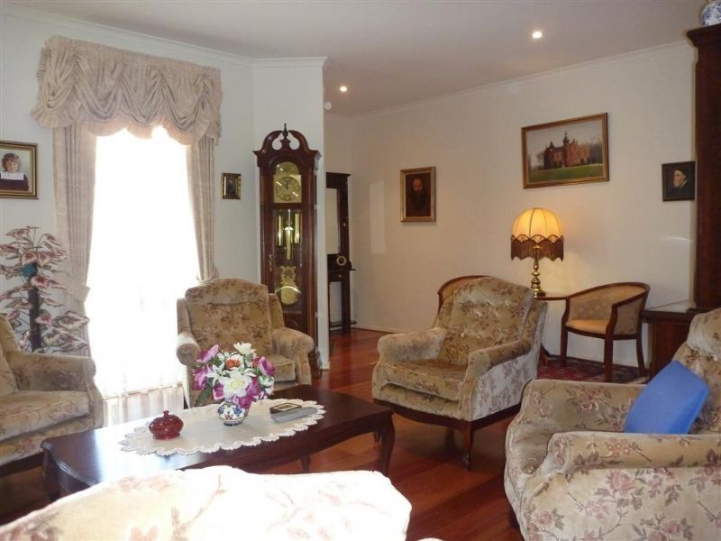 3/2 Joan Avenue, Dromana VIC 3936