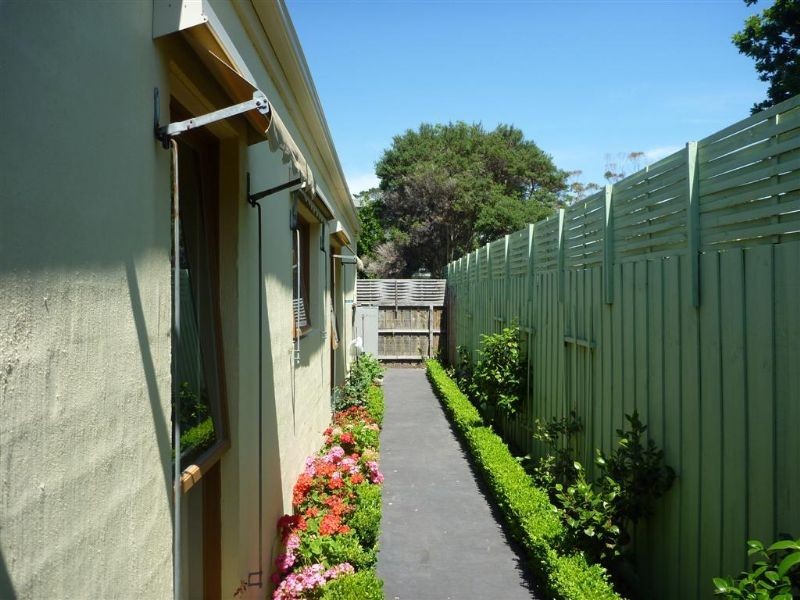 3/2 Joan Avenue, Dromana VIC 3936