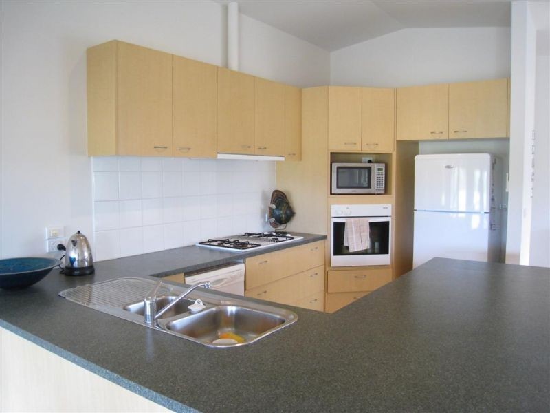 26 Lake View Drive, Safety Beach VIC 3936
