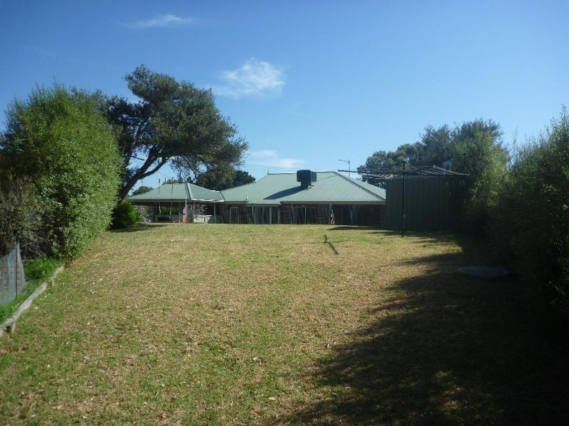 9 Como Court, Dromana VIC 3936