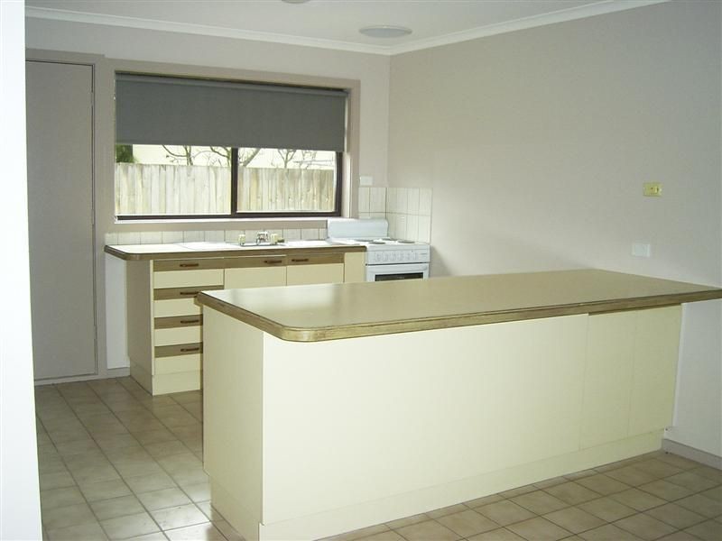 2/54 Kangerong Avenue, Dromana VIC 3936