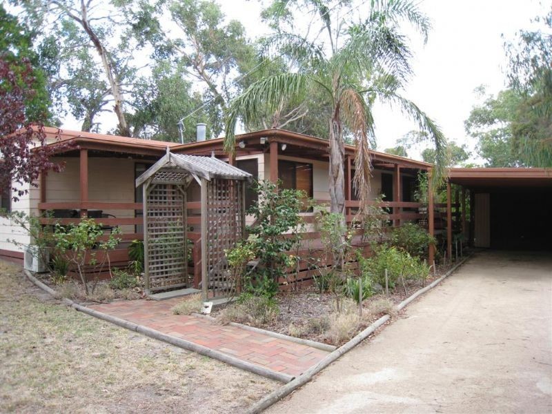 64 Rainier Avenue, Dromana VIC 3936