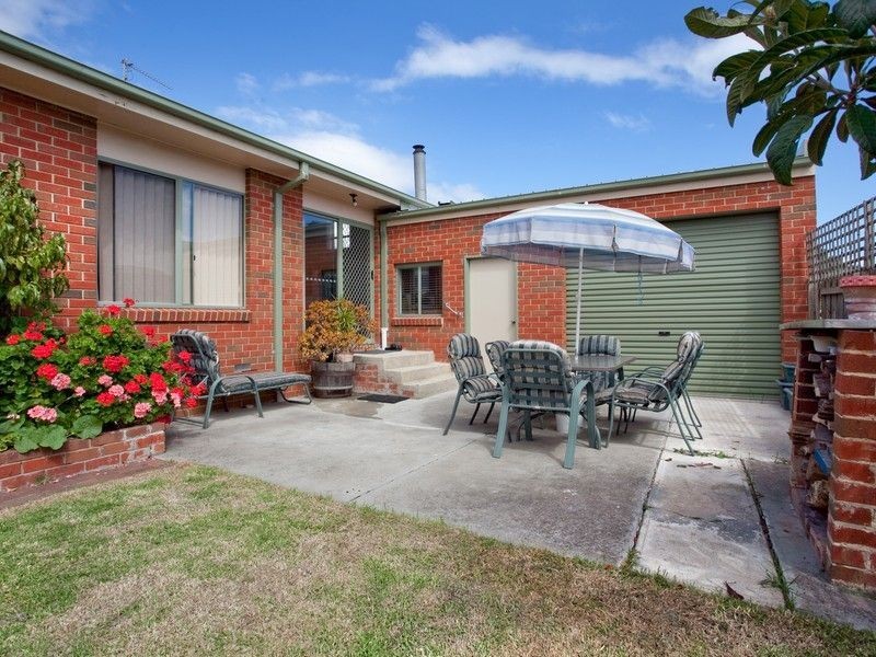 13 Woodlands Grove, Safety Beach VIC 3936