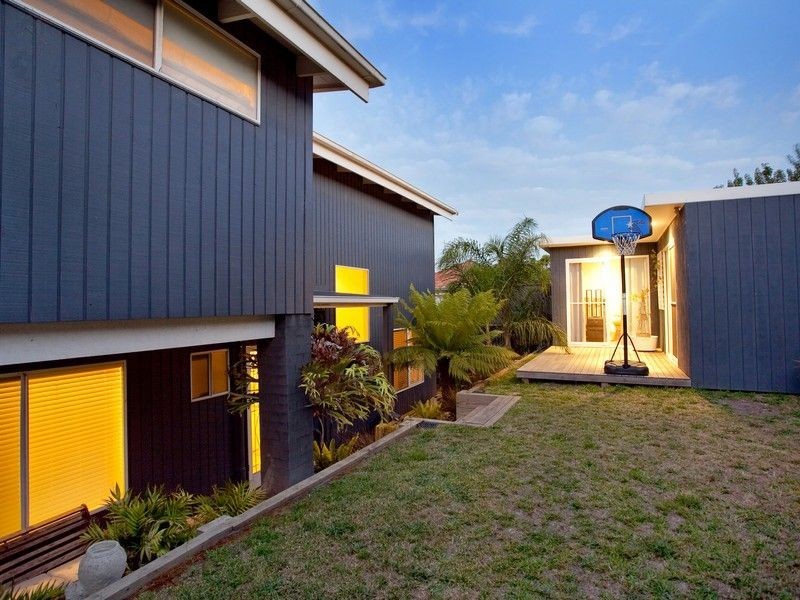 15 Devon Street, Dromana VIC 3936
