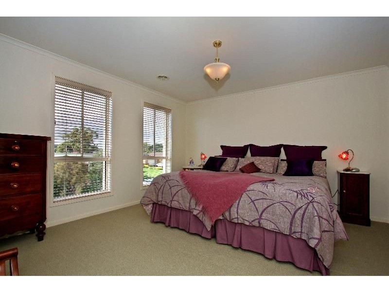 34 Victoria Street, Safety Beach VIC 3936