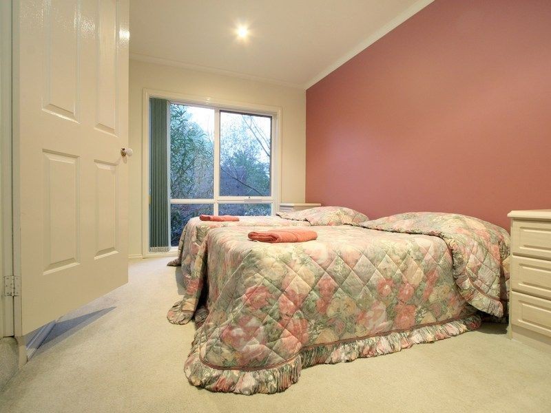 16 Valley Court, Safety Beach VIC 3936