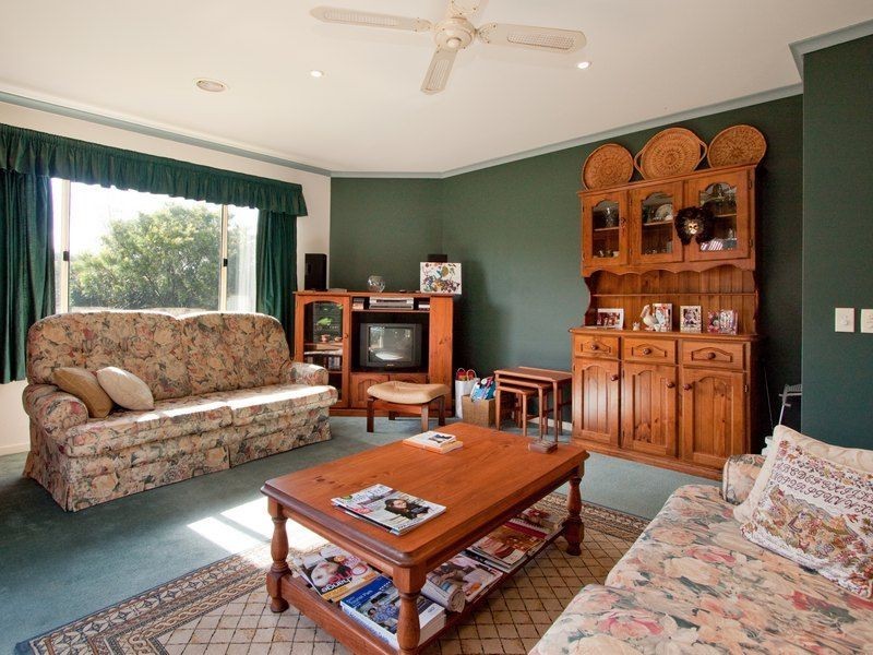 9 Moonlight Mews, Safety Beach VIC 3936