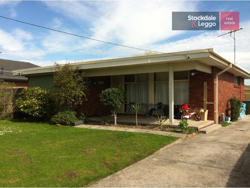 4 Rosalie Avenue, Dromana VIC 3936