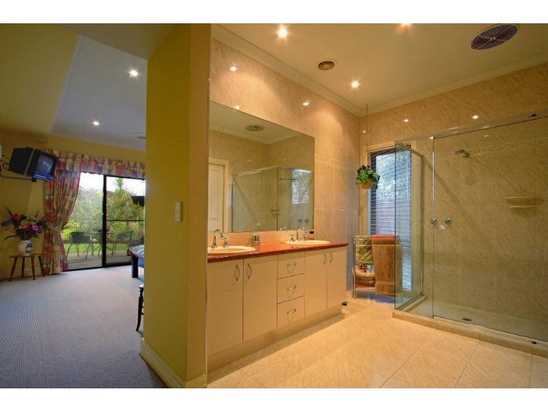 41 Country Club Drive, Safety Beach VIC 3936