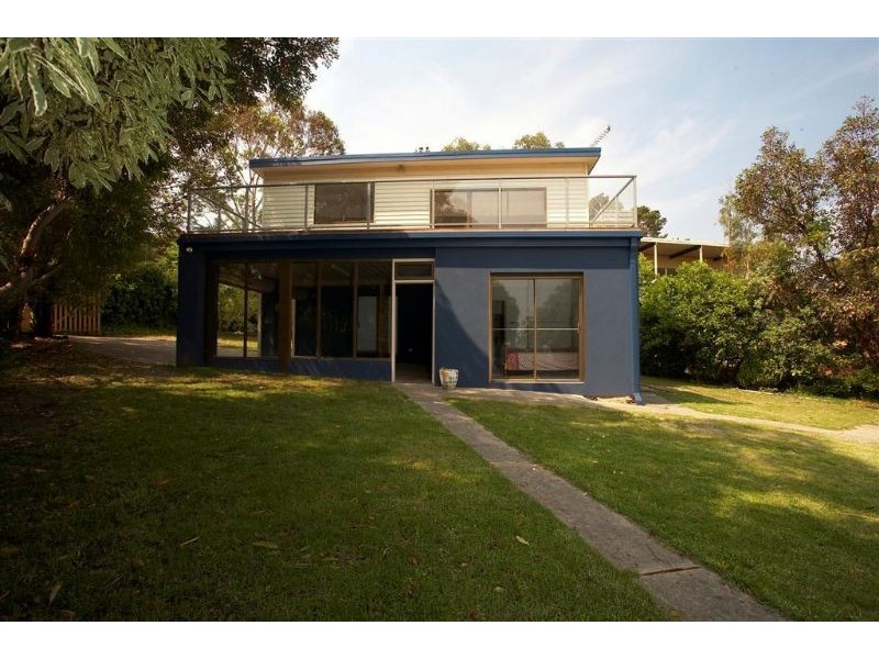 10 Bruce Road, Safety Beach VIC 3936