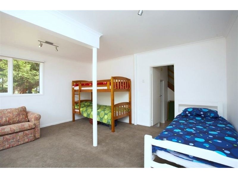 10 Bruce Road, Safety Beach VIC 3936