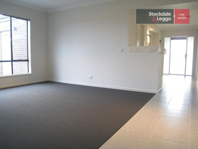 6 Mariner Place, Safety Beach VIC 3936