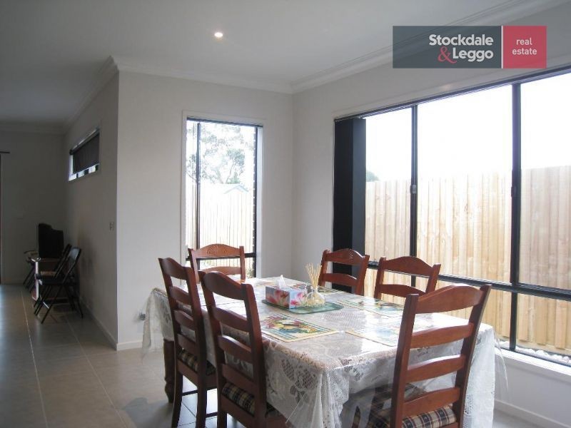 6 Mariner Place, Safety Beach VIC 3936