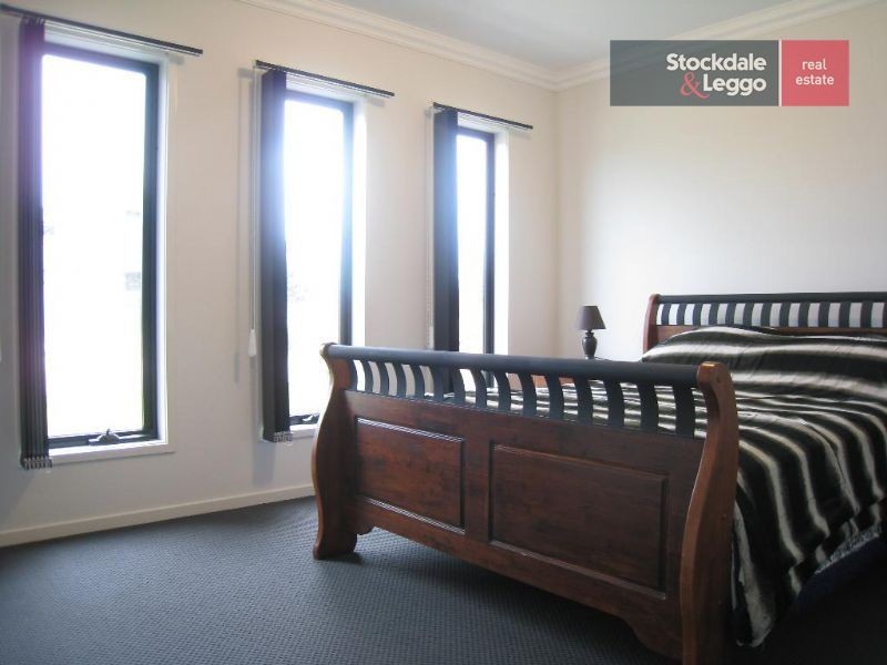 6 Mariner Place, Safety Beach VIC 3936