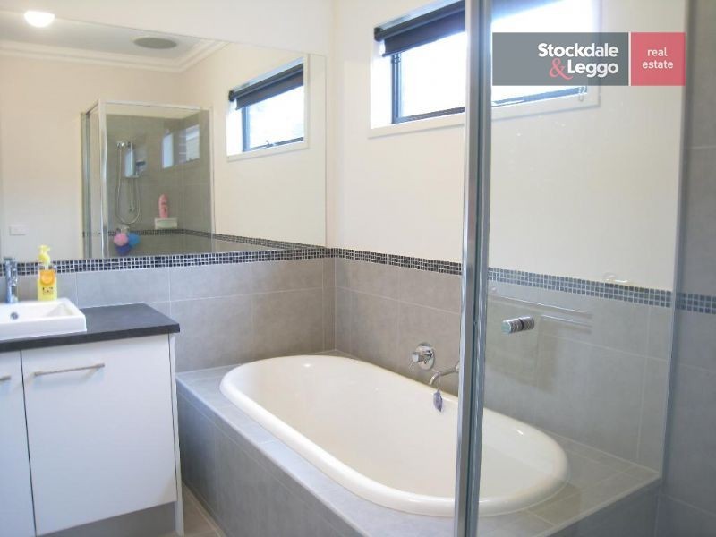 6 Mariner Place, Safety Beach VIC 3936