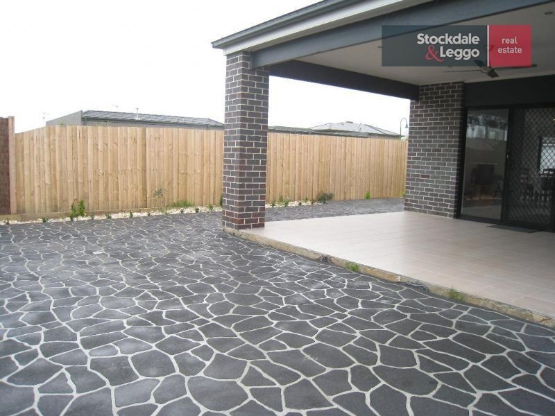 6 Mariner Place, Safety Beach VIC 3936