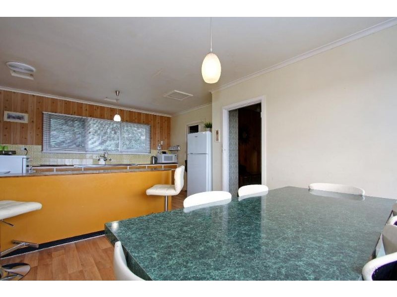 16 Burrell Street, Mccrae VIC 3938