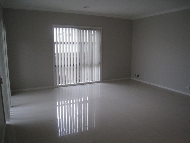 2/30 Rosalie Avenue, Dromana VIC 3936