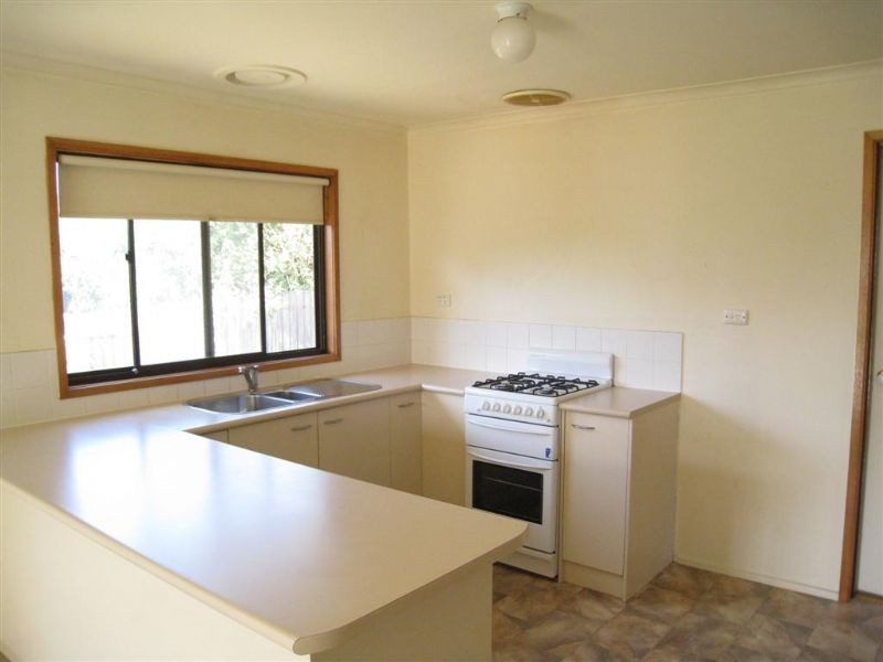 24 Canna Street, Dromana VIC 3936