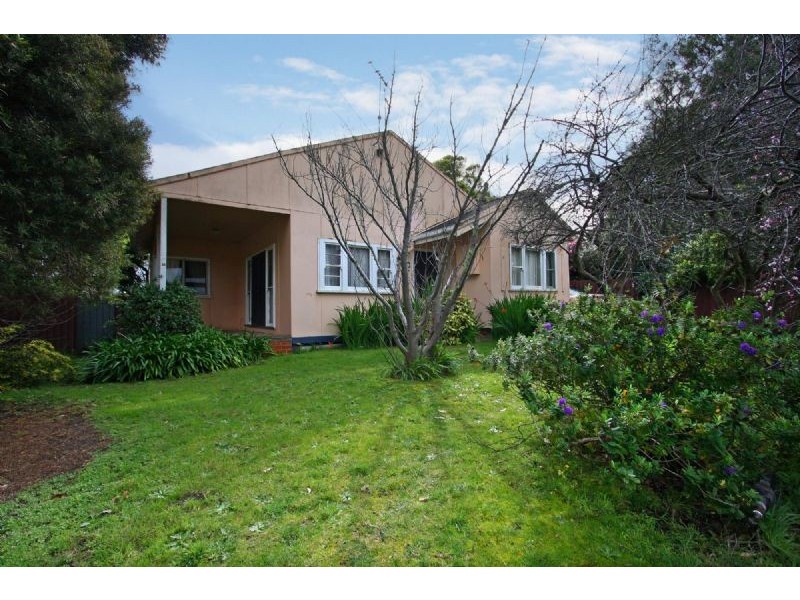16 Charles Street, Dromana VIC 3936