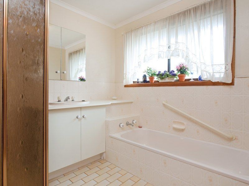 4 Palm Grove, Dromana VIC 3936