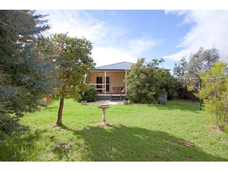 24 Coveside Avenue, Safety Beach VIC 3936